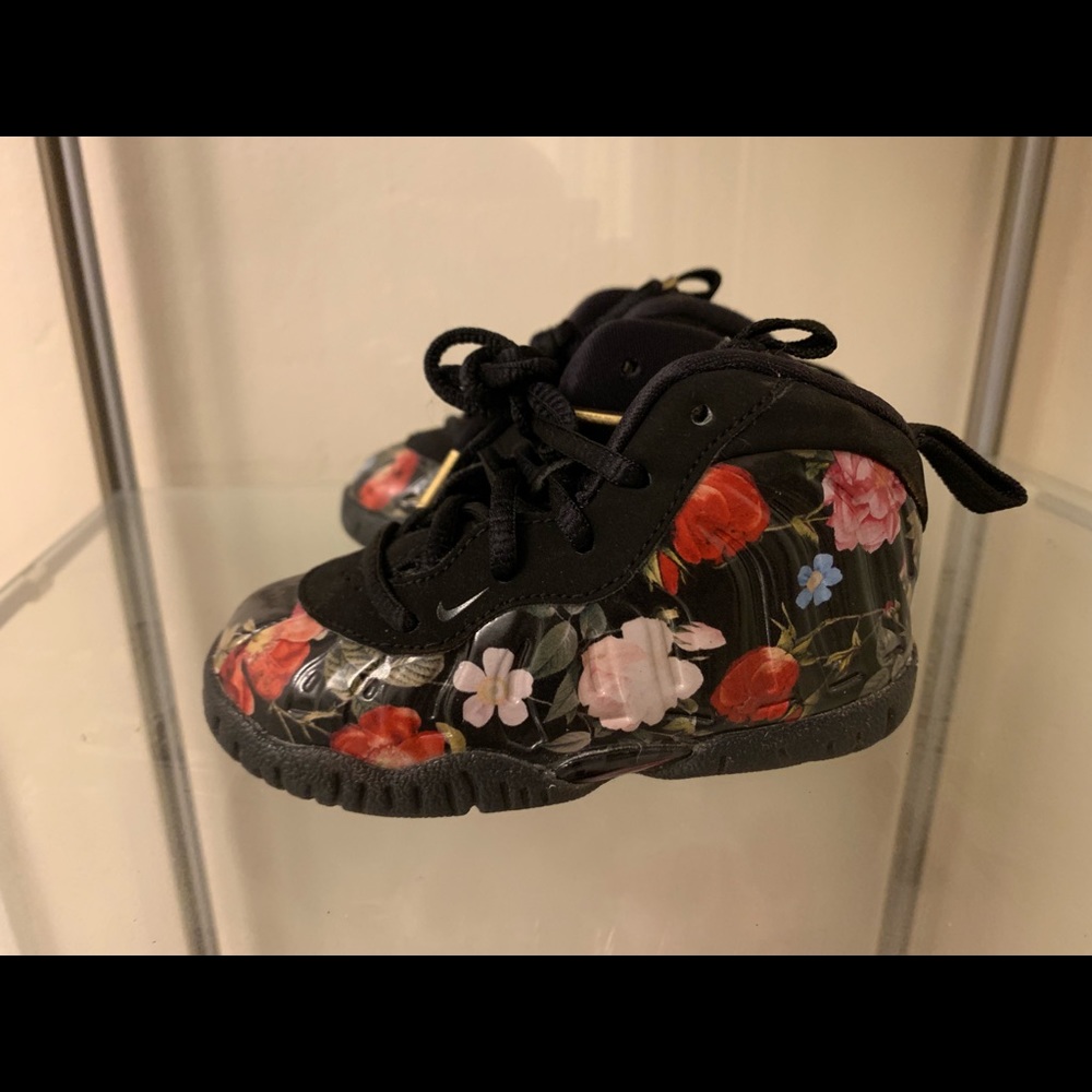 Infant floral print foamposites.
